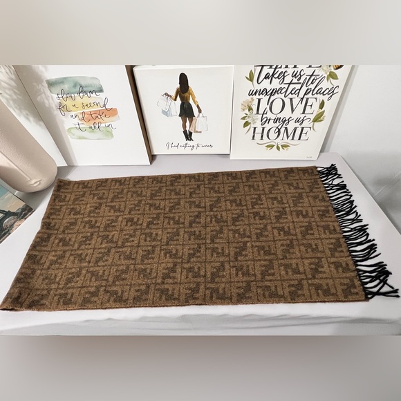 Fendi Authentic Vintage FF Logo Zucca Print Fringe Scarf - Picture 3 of 6